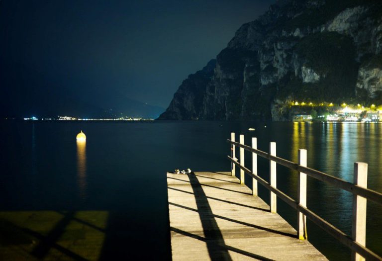 CC0 High-Resolution Italian Italy lines night Stock water free photo CC0