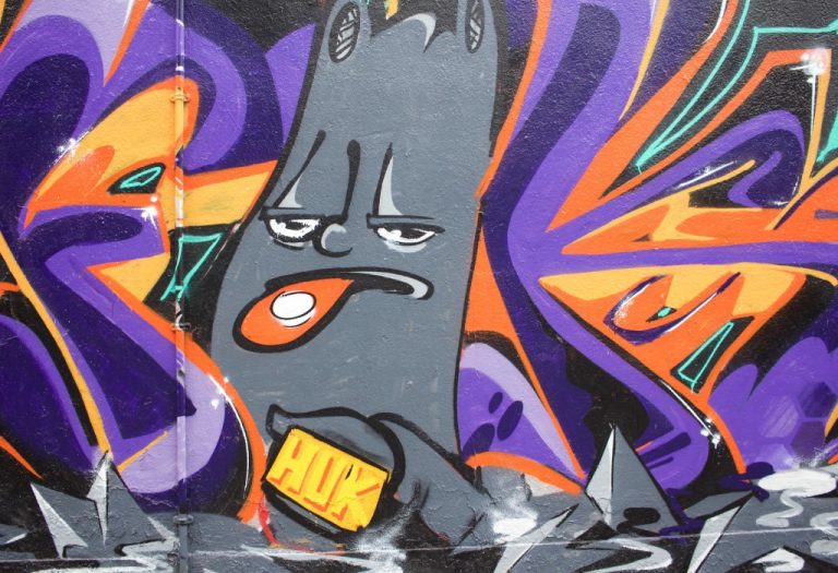 Art CC0 city design graffiti High-Resolution Paint Purple Spray Paint Stock street wall free photo CC0
