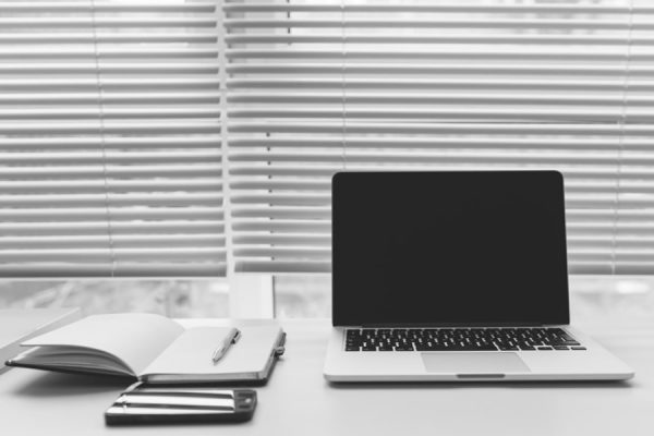 black & white CC0 computer desk High-Resolution keyboard laptop Macbook office Stock work free photo CC0