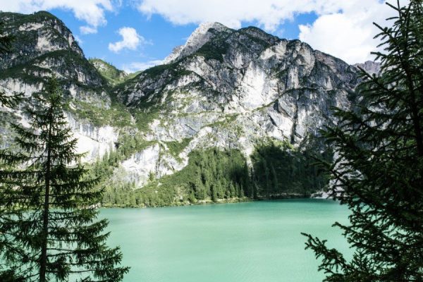 Beautiful CC0 High-Resolution lake Landscapes Mountain Stock View Wallpaper free photo CC0