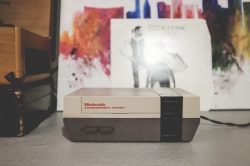 picography-vintage-nes-gaming-system-small.jpg