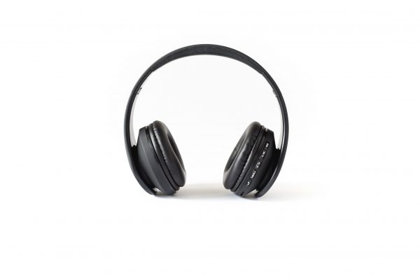 picography-wireless-headphones-600x400.jpg