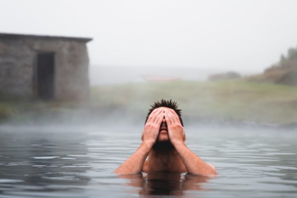 picography-man-in-volcanic-pool-600x400.jpg