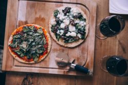 picography-two-pizzas-and-wine