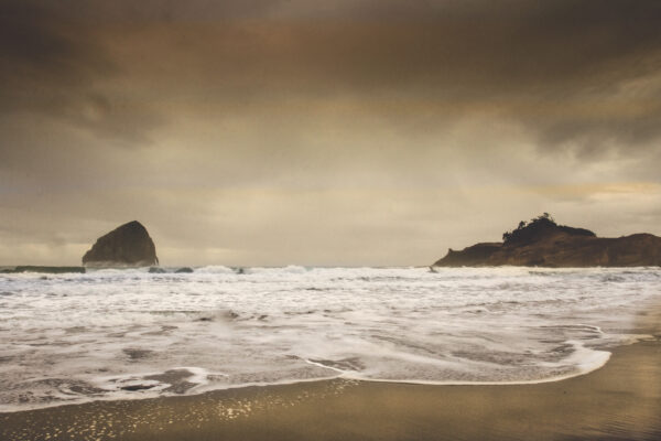 Beach clouds Coast Dramatic horizon moody nature Ocean rocky saltwater Sand shore sky storm tide water Waves Wet free photo CC0