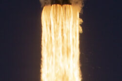 picography-spacex-rocket-liftoff-fire