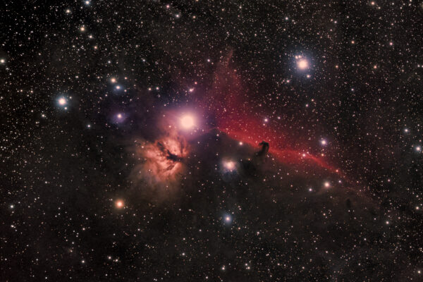 picography-flame-horse-head-nebula-600x400.jpg