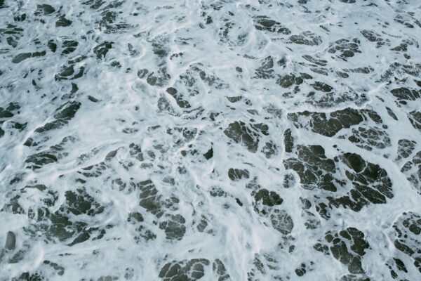 picography-close-up-of-the-water-coming-