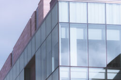 picography-architecture-glass-wall