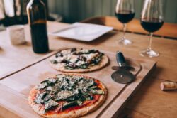picography-pizza-and-wine-for-two