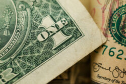 picography-macro-paper-money-007